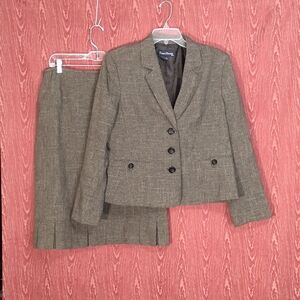 EVAN-PICONE 2 Piece Two Tone Long Sleeve Collared Button Up Skirt Suit Sz 14